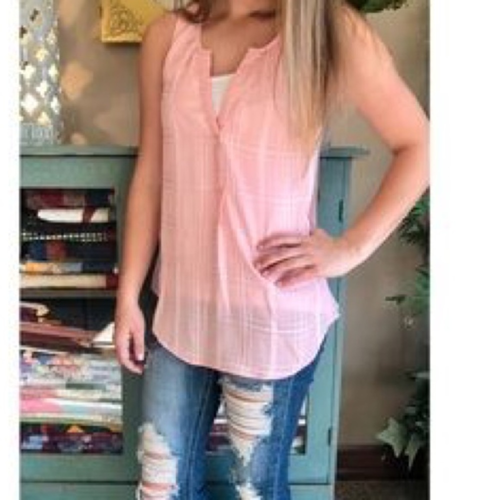 Cotton Candy Pink L Candie’s tank blouse